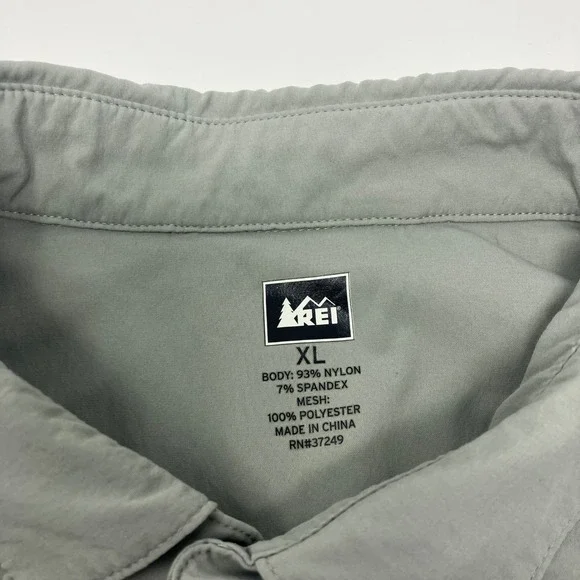 REI Co-op Men's XL Gray Sahara Stretch Hiking Fishing Shirt Zip Pocket Quick Dry - Picture 4 of 7